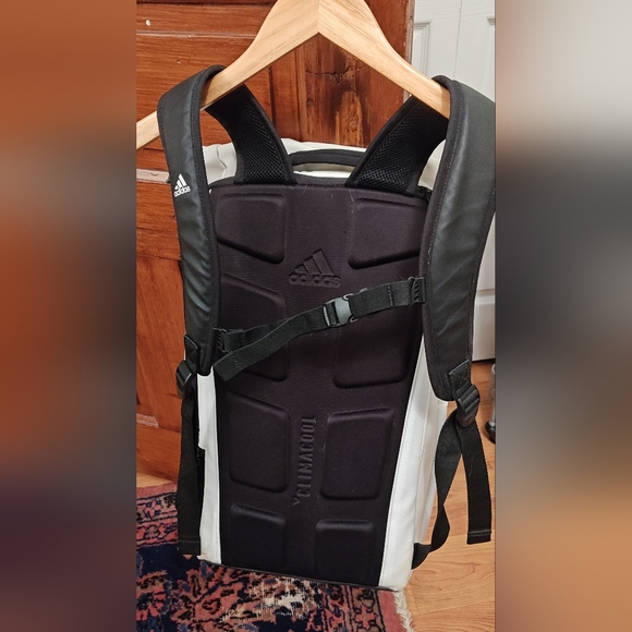 Adidas backpack - Picture 7 of 7